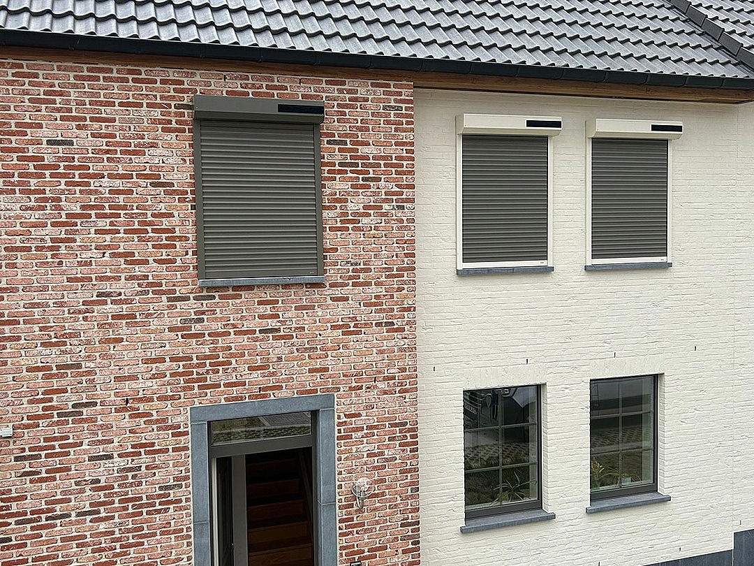 2024 najaar rolluiken rolluik solar screens volledig draadloos met solar motor zonwering