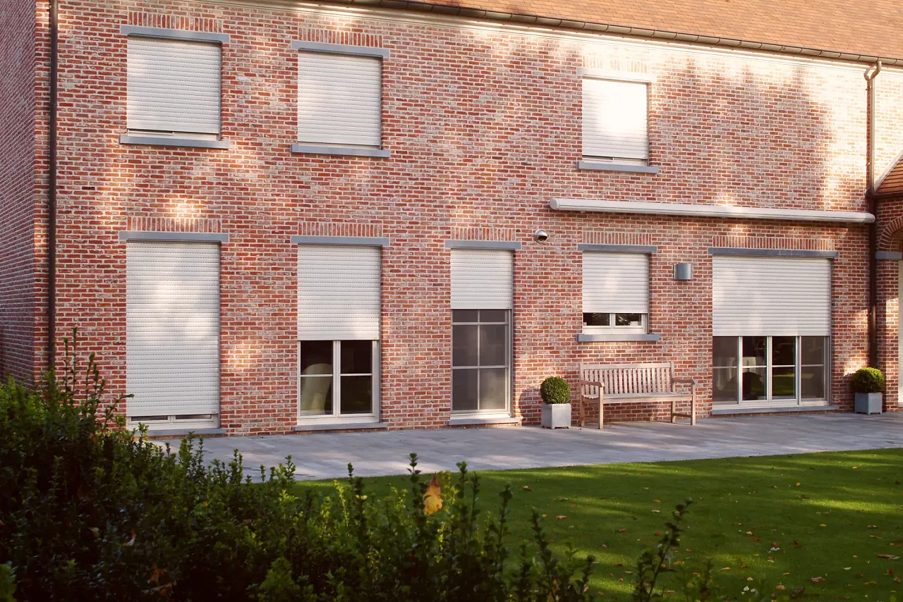 Inbouwrolluik - gemakkelijk openen en sluiten - muur - gevel