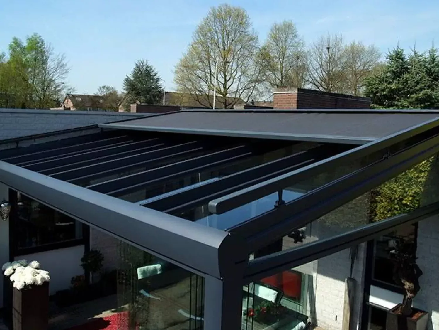 op maat gemaakte verandazonwering met zonwerende functie - zonwering veranda - doek - mooi geheel- Verano product - veranda zonwering