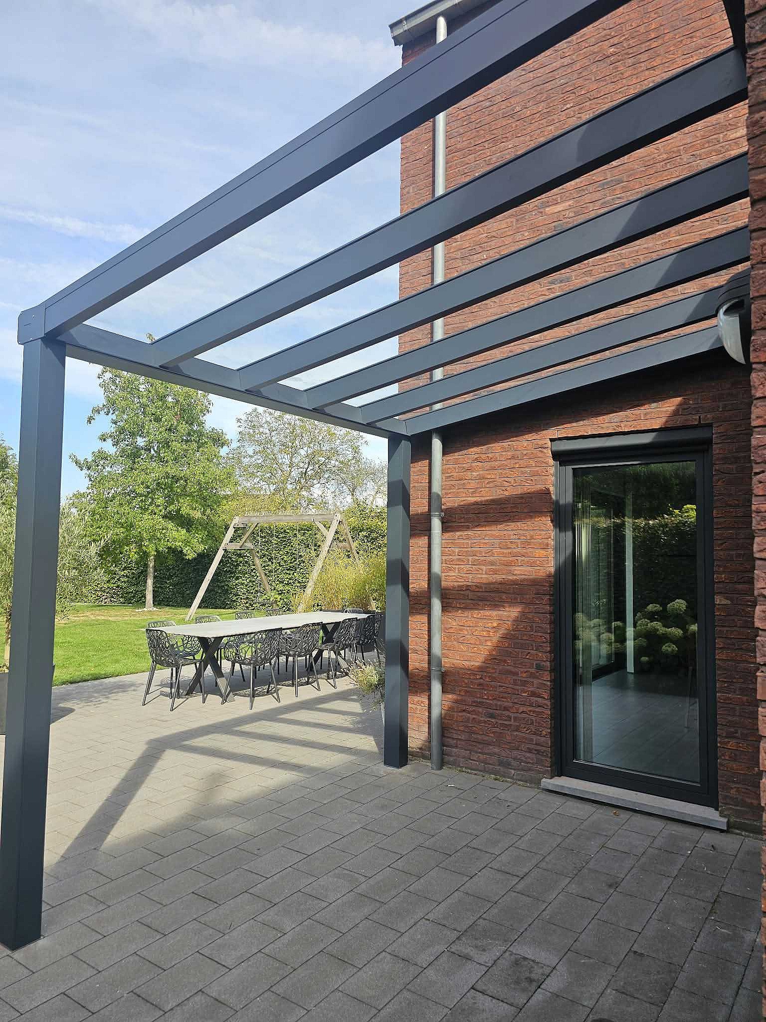Overkapping met glas