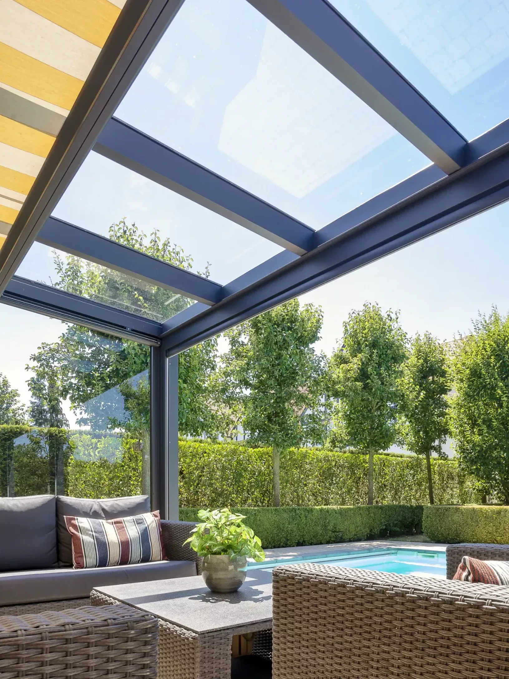 Overkapping met verandazonwering