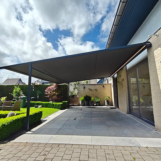Verandazonwering op palen